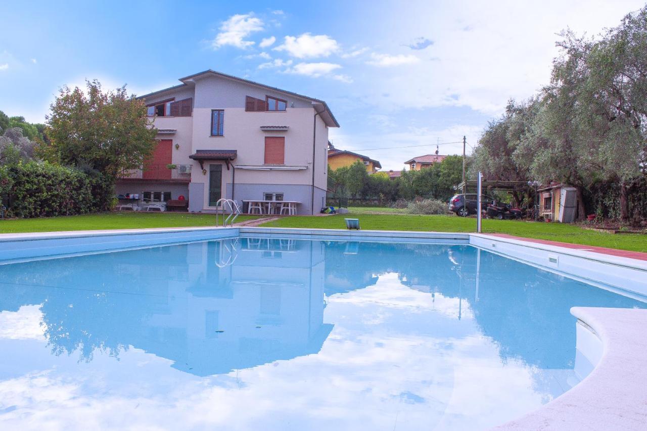 Camera Deluxe Matrimoniale/Doppia con Letti Singoli con Vista Piscina