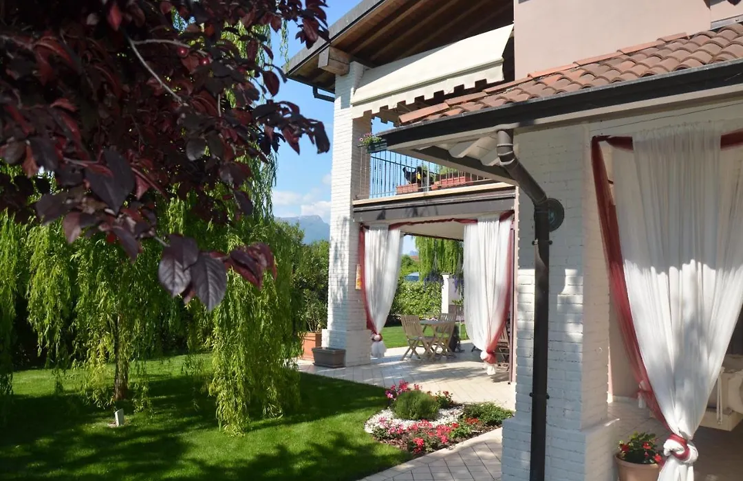 Asso Bed&Breakfast-1